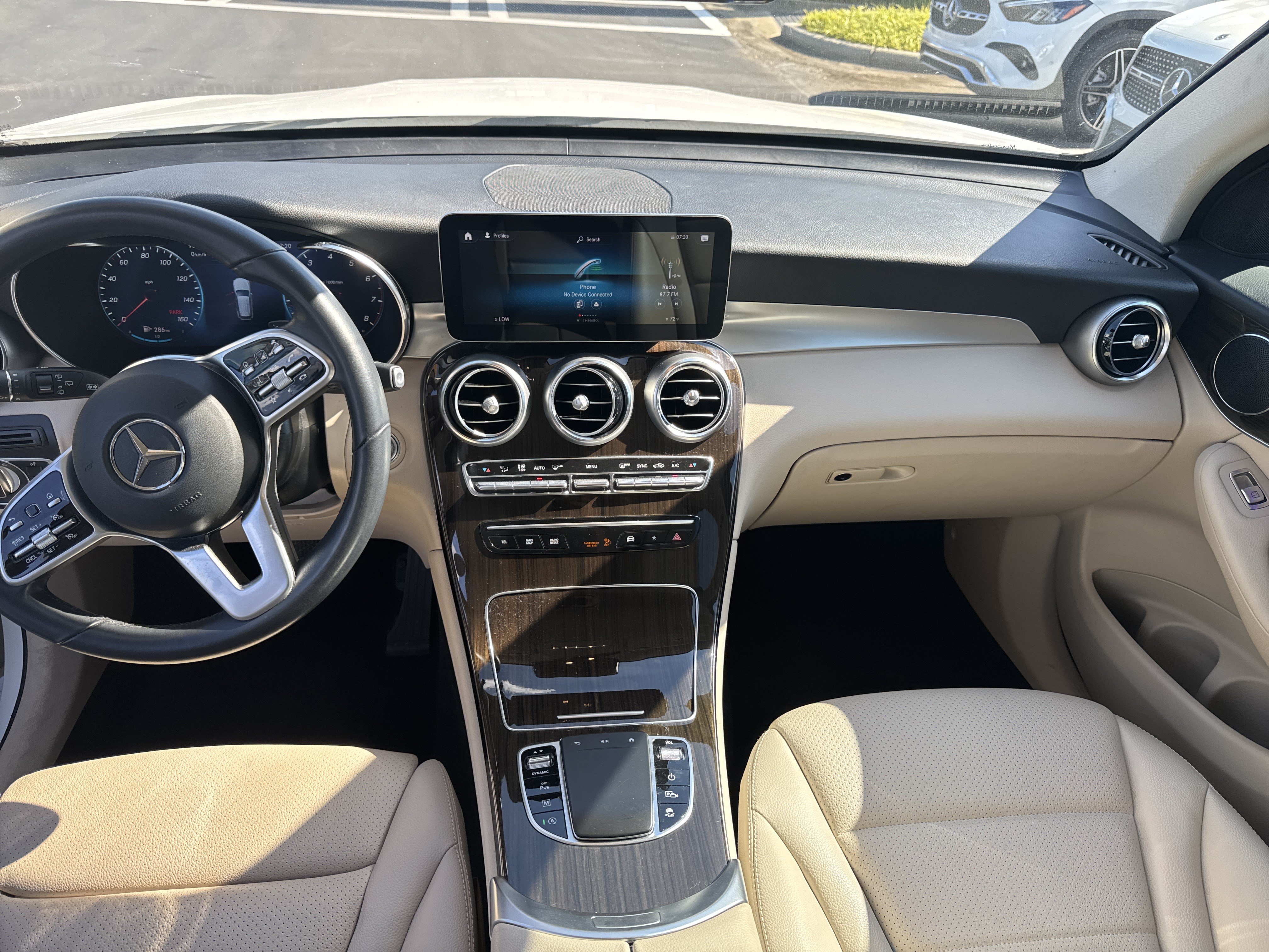 Certified 2022 Mercedes-Benz GLC 300 4MATIC image 31