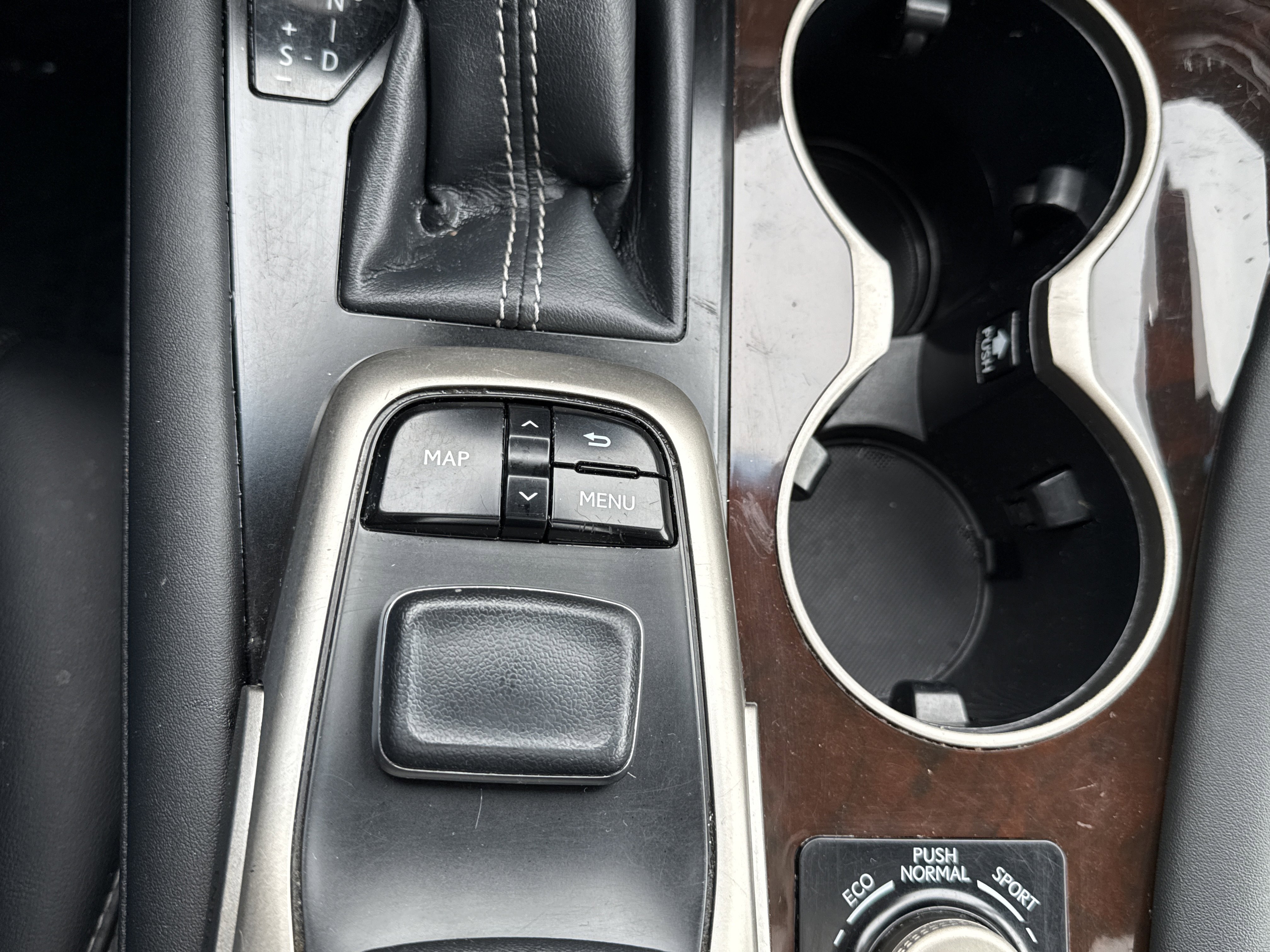 Used 2018 Lexus RX 450h AWD w/ Premium Package image 25