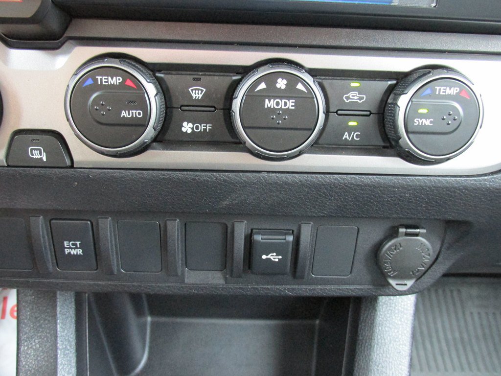 Used 2023 Toyota Tacoma SR AWD/4WD image 12