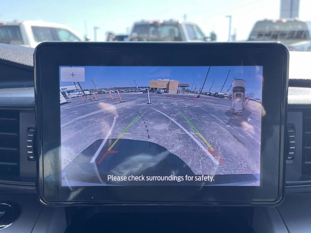 Used 2024 Ford Explorer XLT image 19