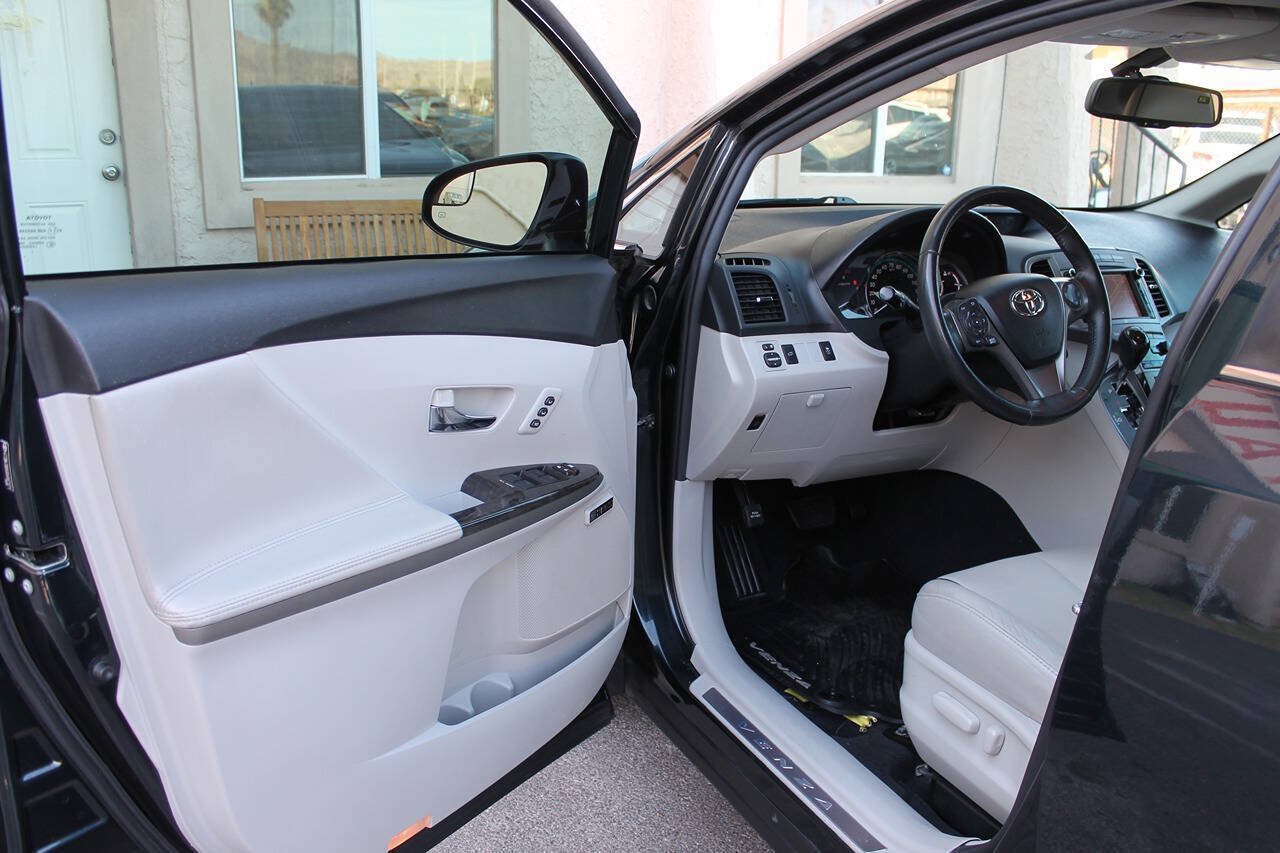 Used 2013 Toyota Venza Limited w/ Tow Prep Pkg AWD/4WD image 20