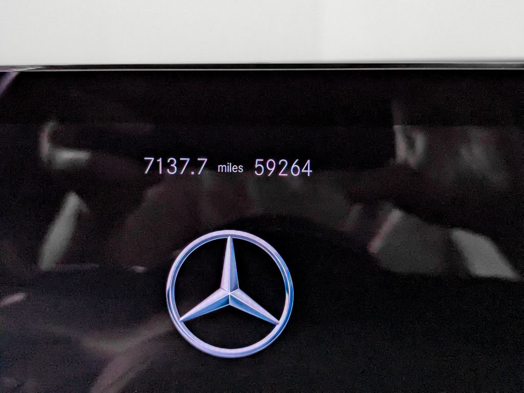 Used 2023 Mercedes-Benz CLA 250 4MATIC image 33