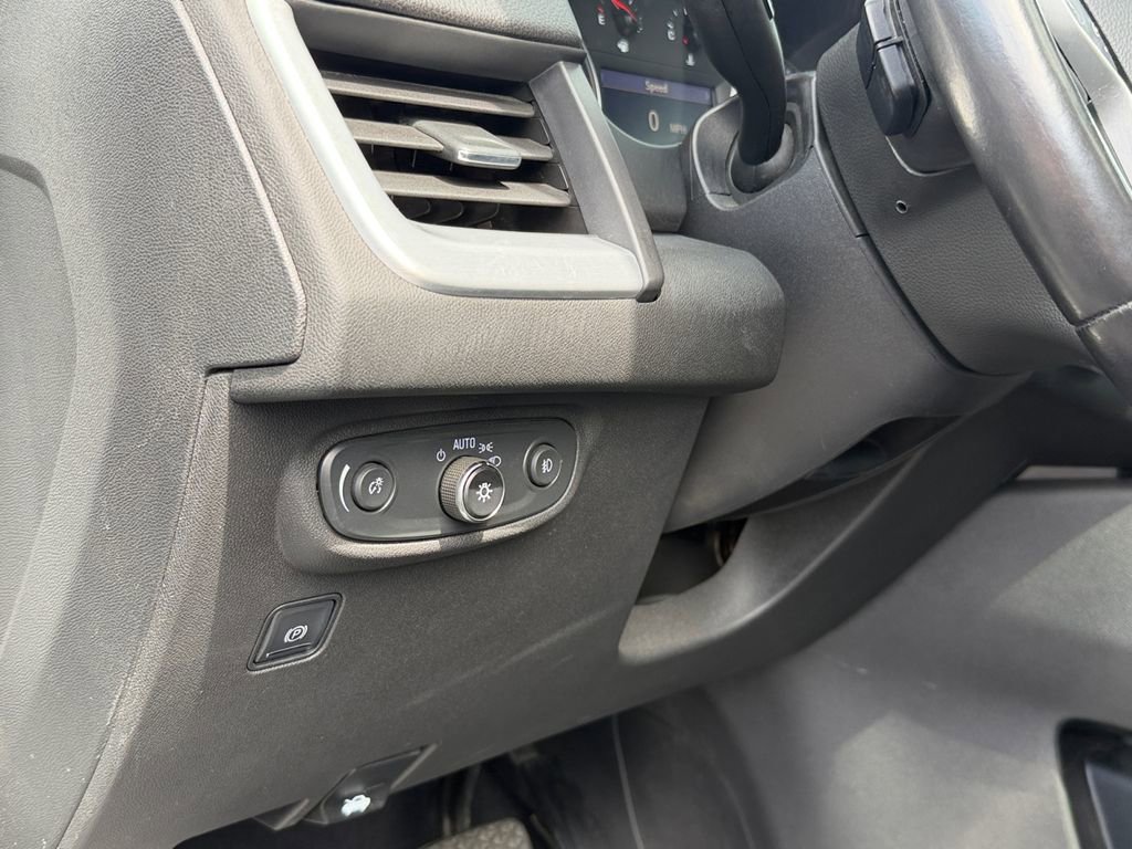 Used 2021 GMC Terrain SLT w/ Infotainment Package II AWD/4WD image 20