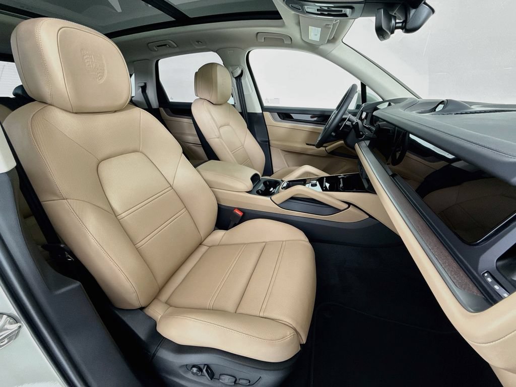 New 2026 Porsche Cayenne E-Hybrid AWD/4WD image 30