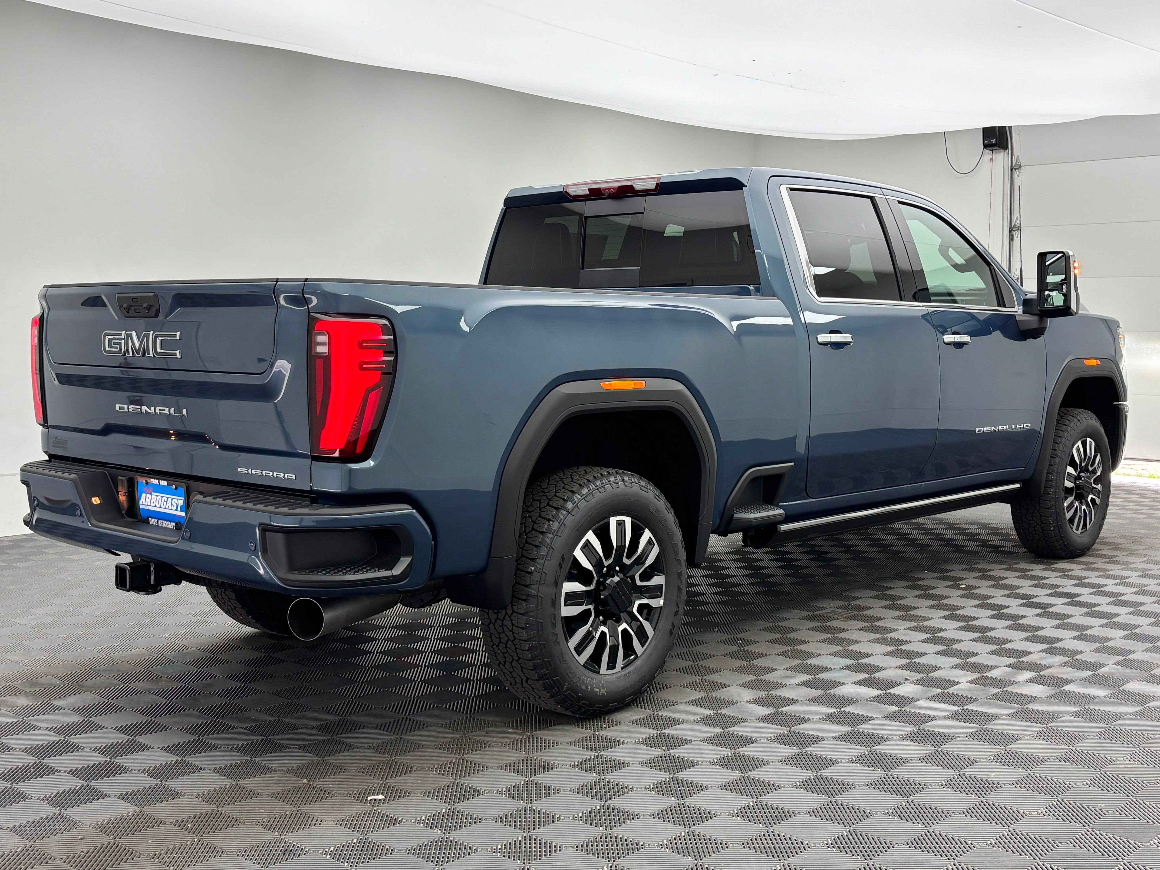 New 2026 GMC Sierra 2500 Denali Ultimate AWD/4WD image 10
