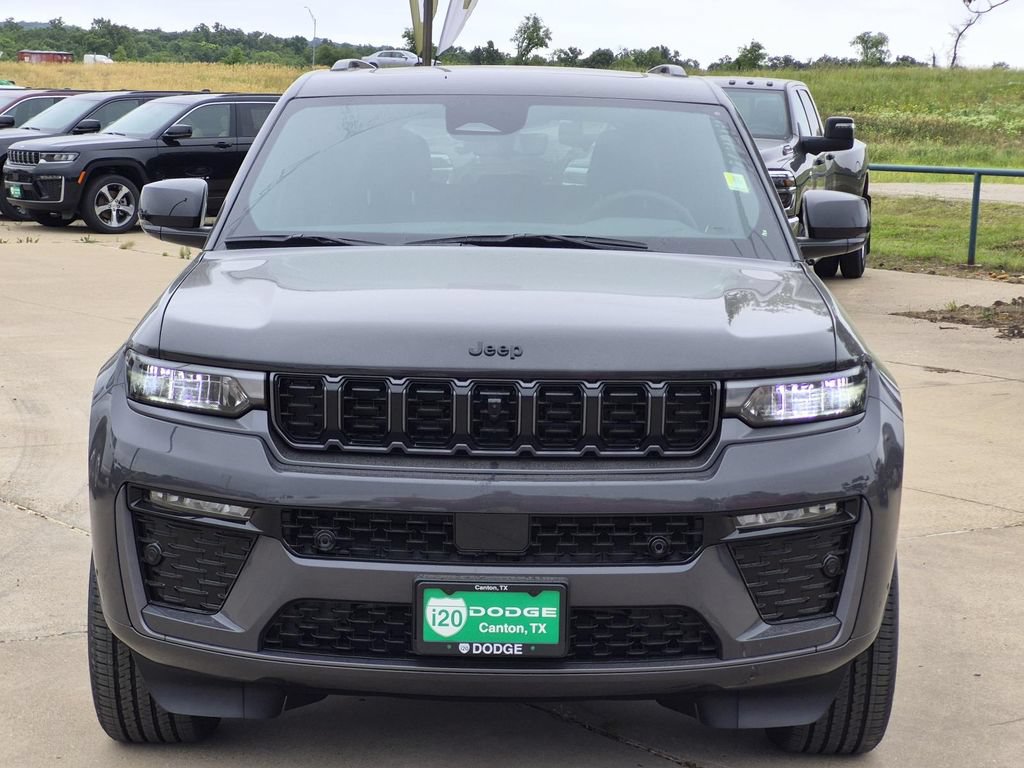 New 2026 Jeep Grand Cherokee Limited AWD/4WD image 3