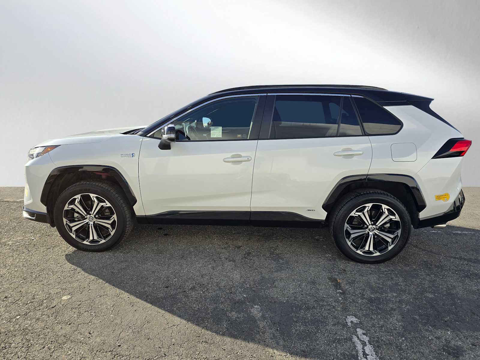 Used 2022 Toyota RAV4 XSE image 6