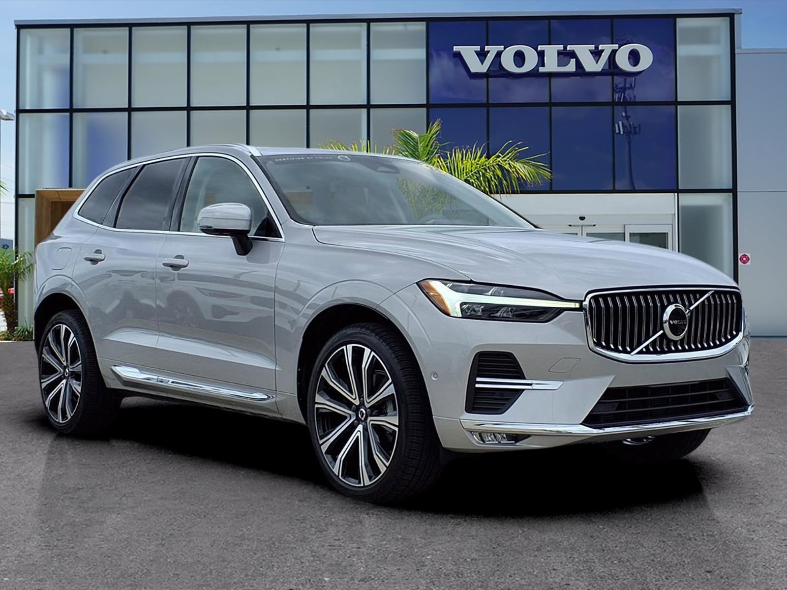 Certified 2023 Volvo XC60 B5 Ultimate w/ Protection Package Premier AWD/4WD video 1