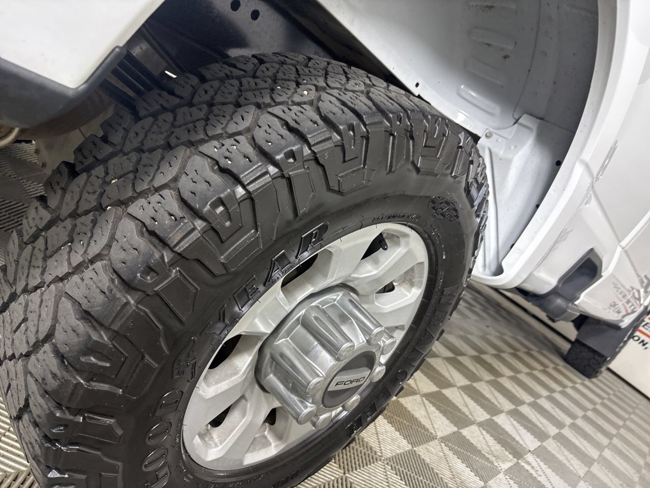 Used 2024 Ford F350 XLT w/ FX4 Off-Road Package AWD/4WD image 30