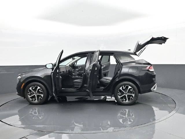 Used 2024 Kia Sportage EX AWD/4WD image 31
