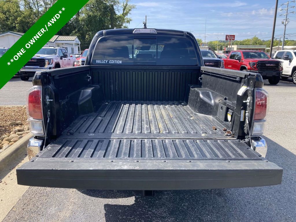 Used 2023 Toyota Tacoma TRD Off-Road AWD/4WD image 11