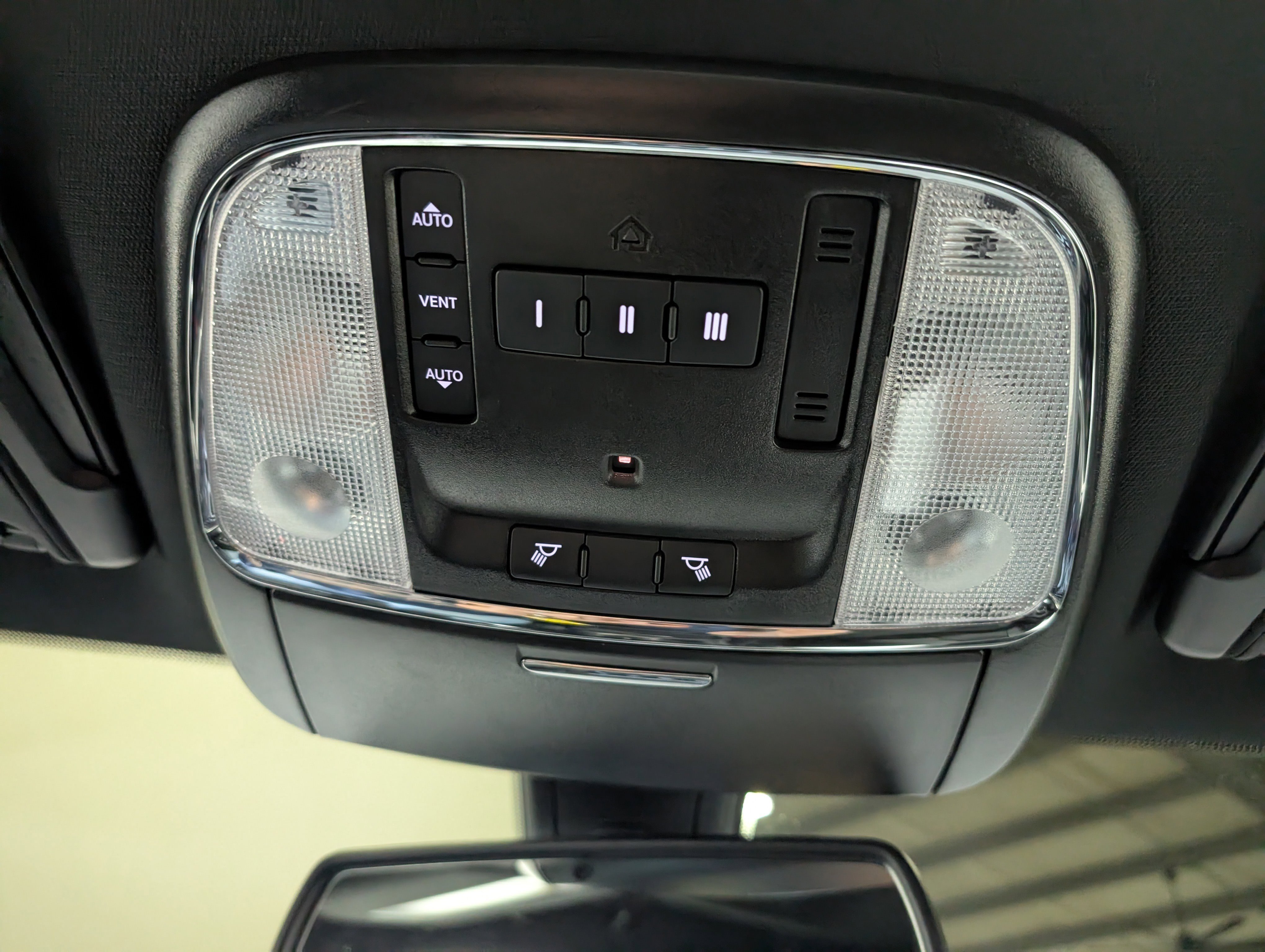 Used 2020 Dodge Charger R/T w/ Plus Group image 26