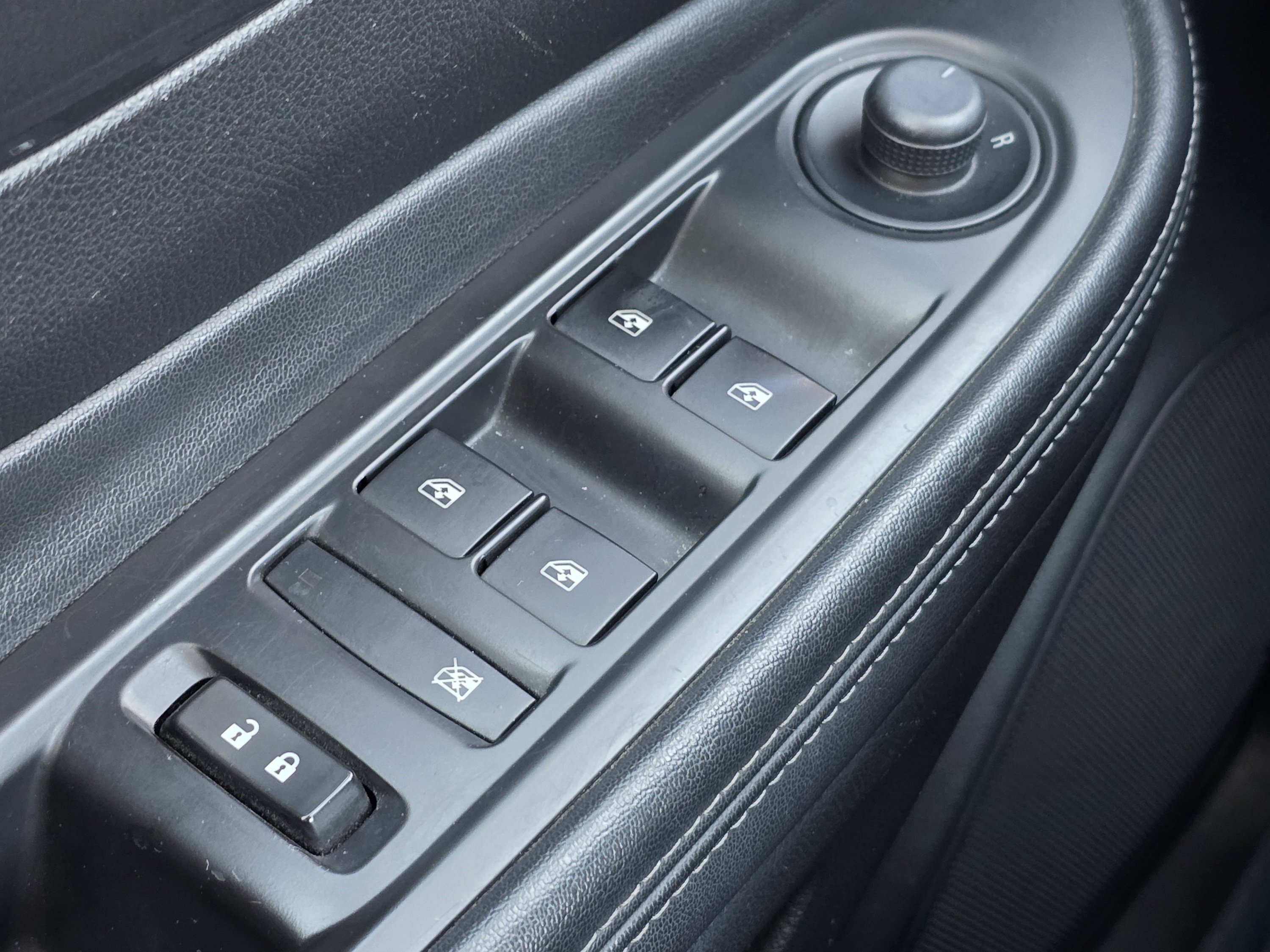 Used 2018 Buick Encore Preferred FWD image 30