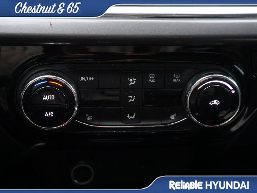 Used 2025 Chevrolet Trax ACTIV w/ Driver Confidence Package FWD image 35