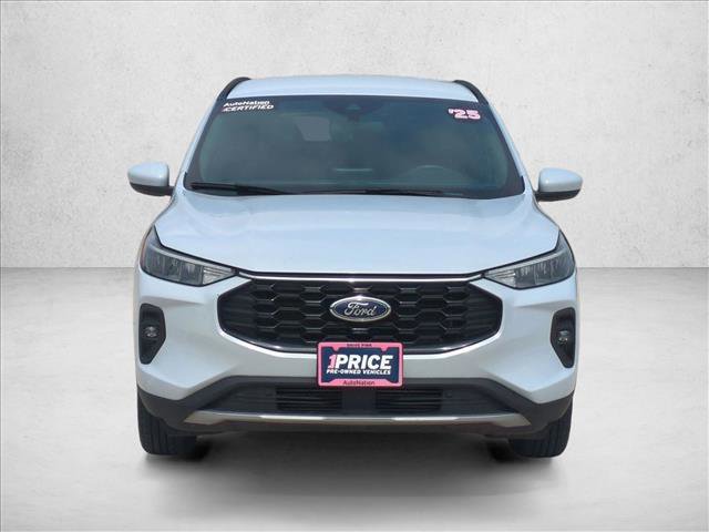Used 2025 Ford Escape ST-Line Select image 2