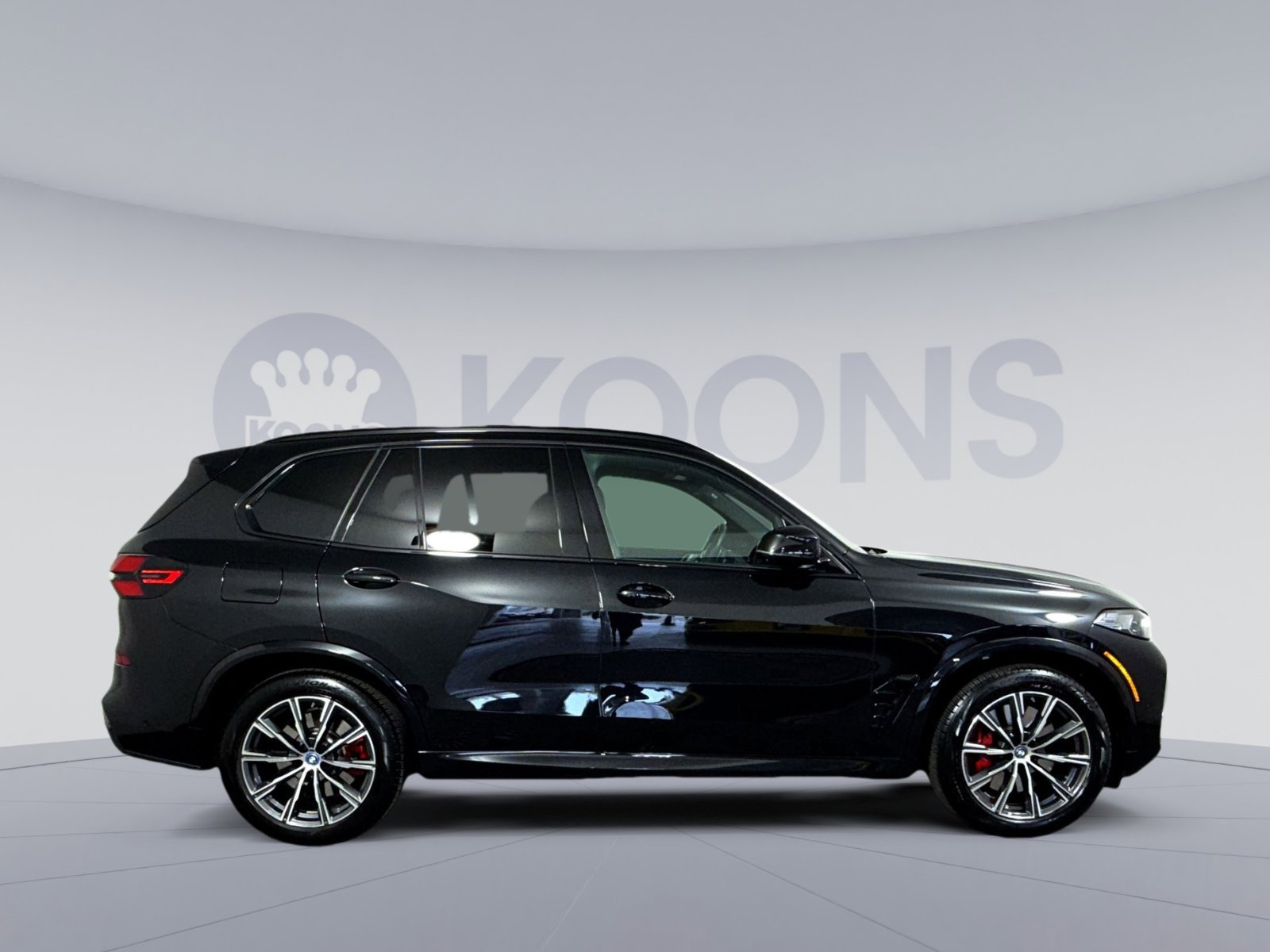 Used 2025 BMW X5 xDrive50e w/ M Sport Package AWD/4WD image 8