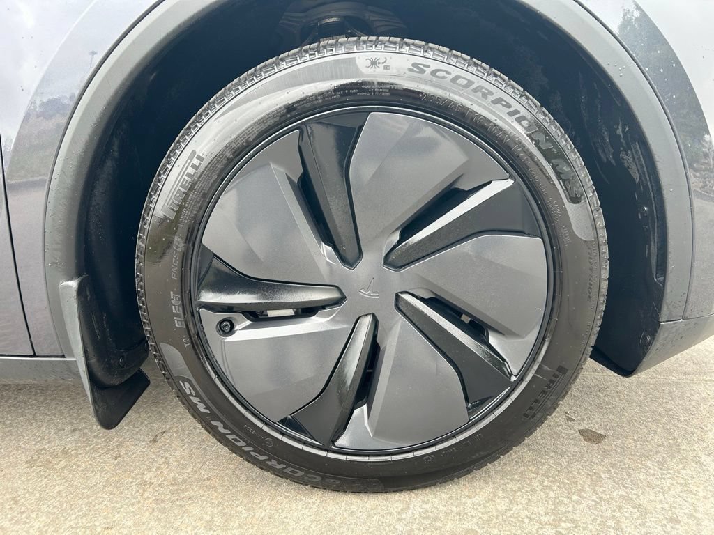 Used 2026 Tesla Model Y Long Range AWD/4WD image 28