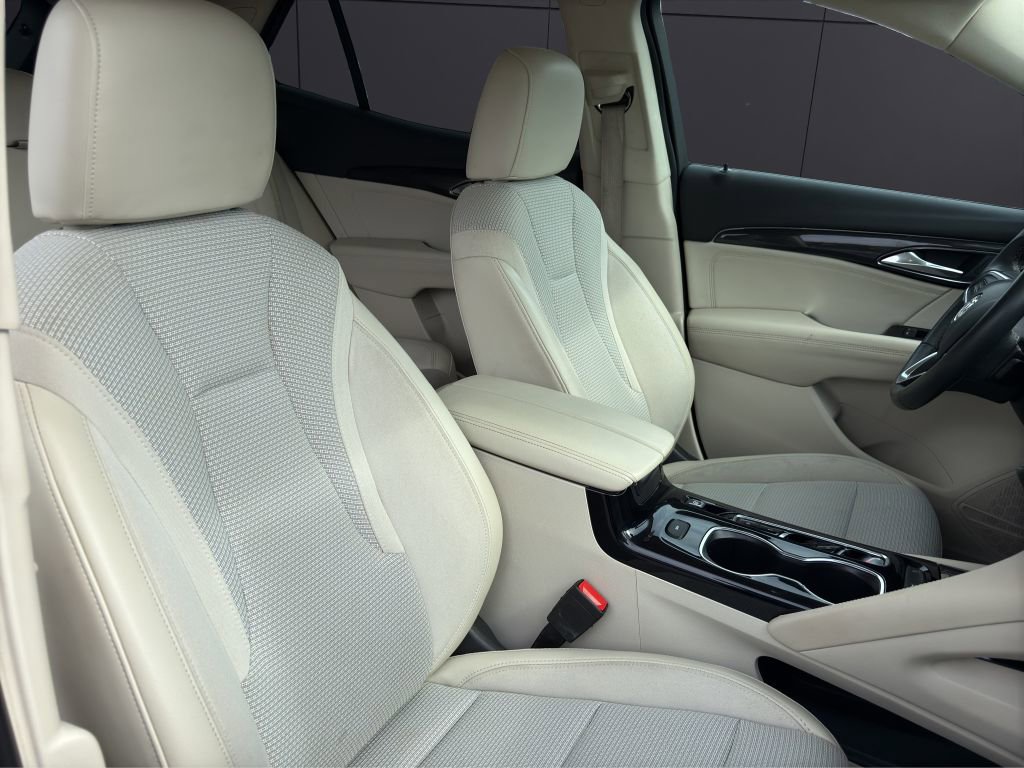 Used 2023 Buick Envision Preferred image 14