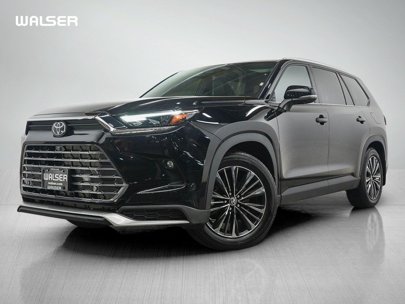 Used 2025 Toyota Grand Highlander AWD Hybrid image 1