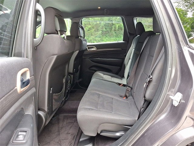 Used 2017 Jeep Grand Cherokee Laredo w/ Quick Order Package 23E image 12