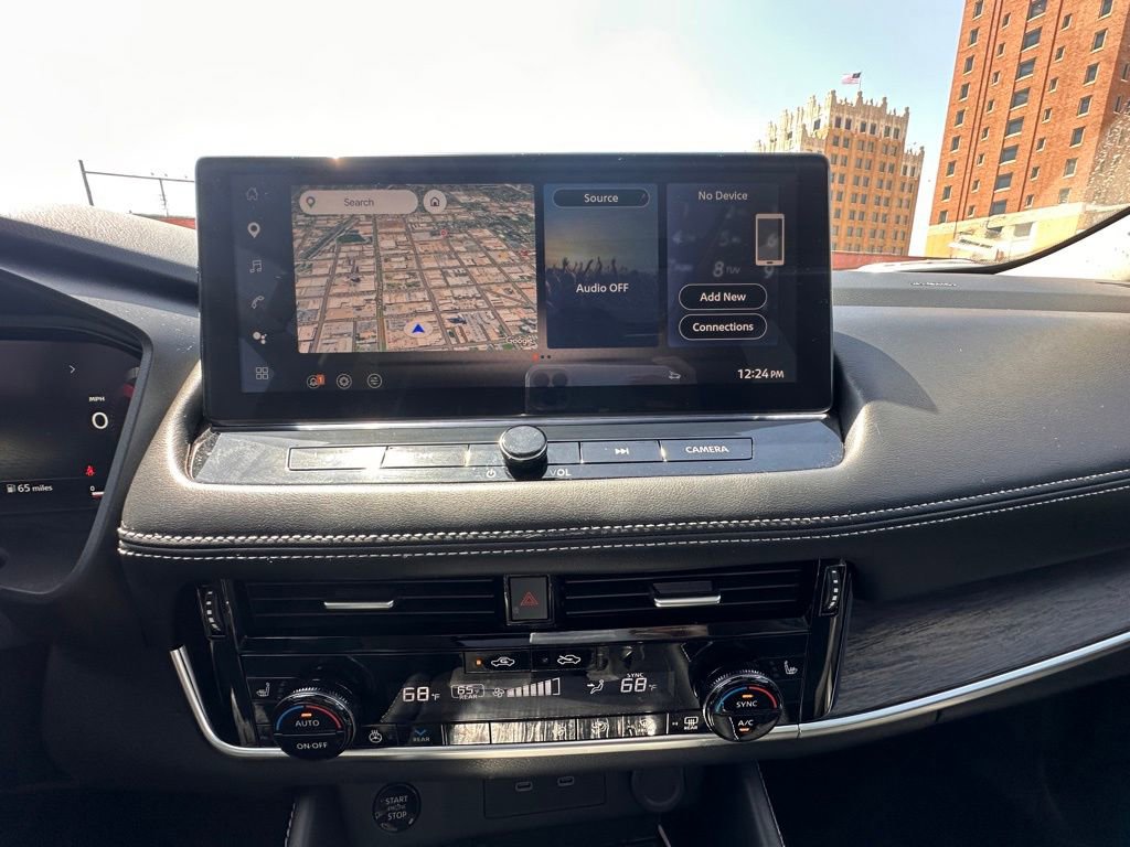 Certified 2024 Nissan Rogue Platinum w/ Platinum Premium Package FWD image 23