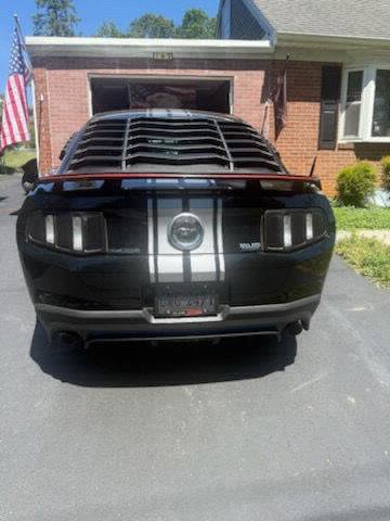 Used 2012 Ford Mustang GT Premium w/ Electronics Pkg RWD image 3