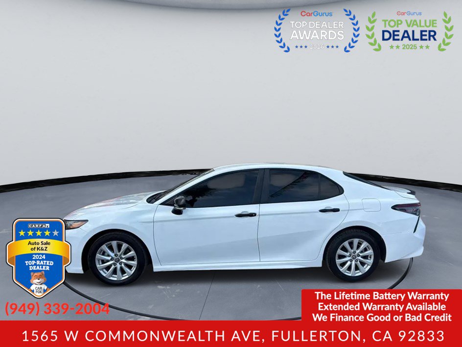 Used 2022 Toyota Camry SE FWD image 6
