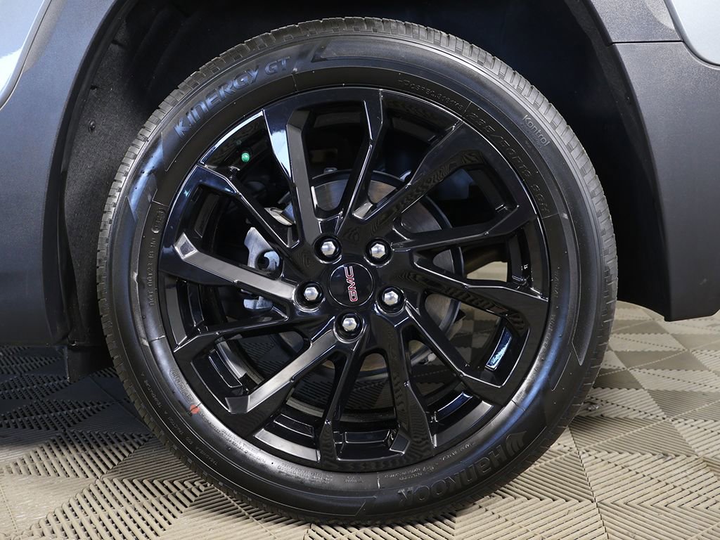 Used 2023 GMC Terrain SLE w/ Driver Convenience Package FWD image 20