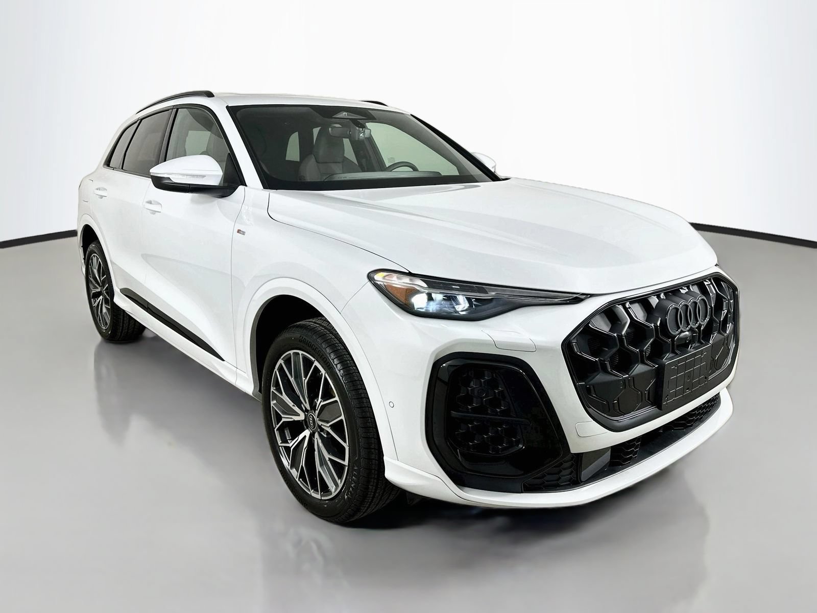 New 2026 Audi Q5 Premium Plus AWD/4WD image 3