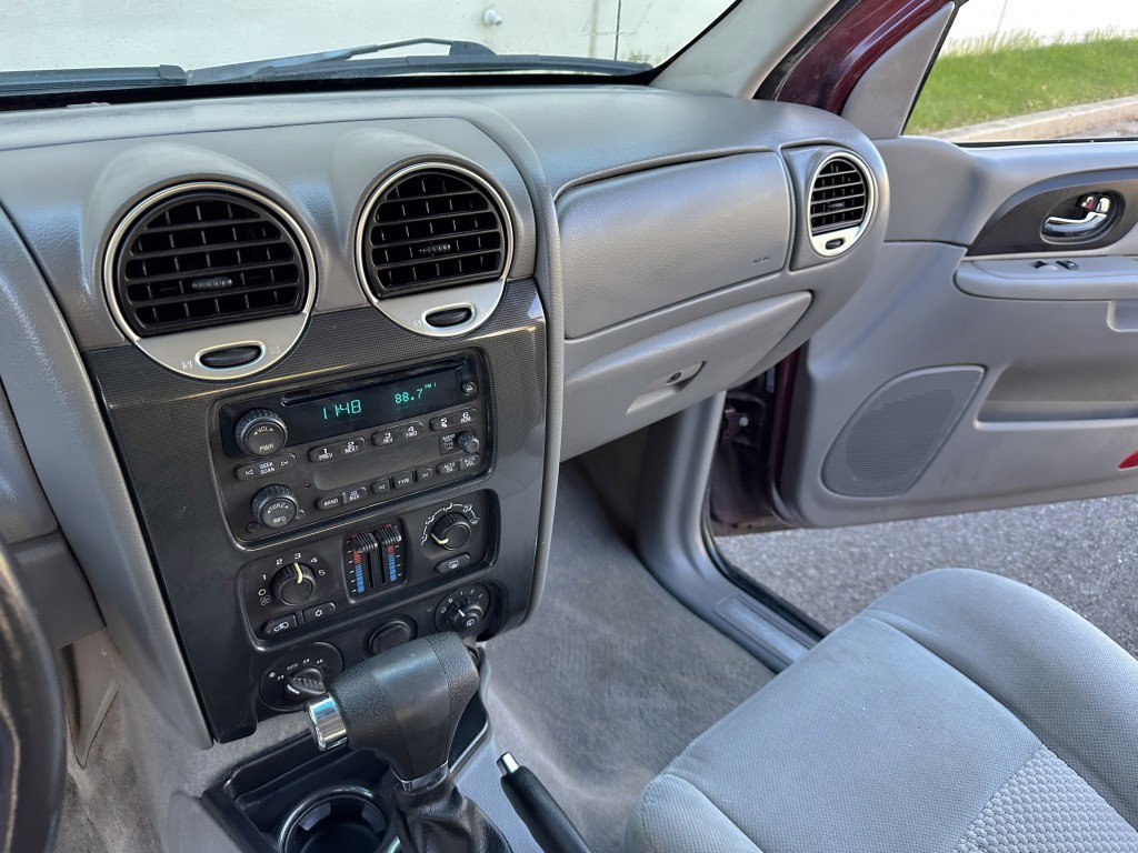 Used 2007 GMC Envoy SLE AWD/4WD image 24