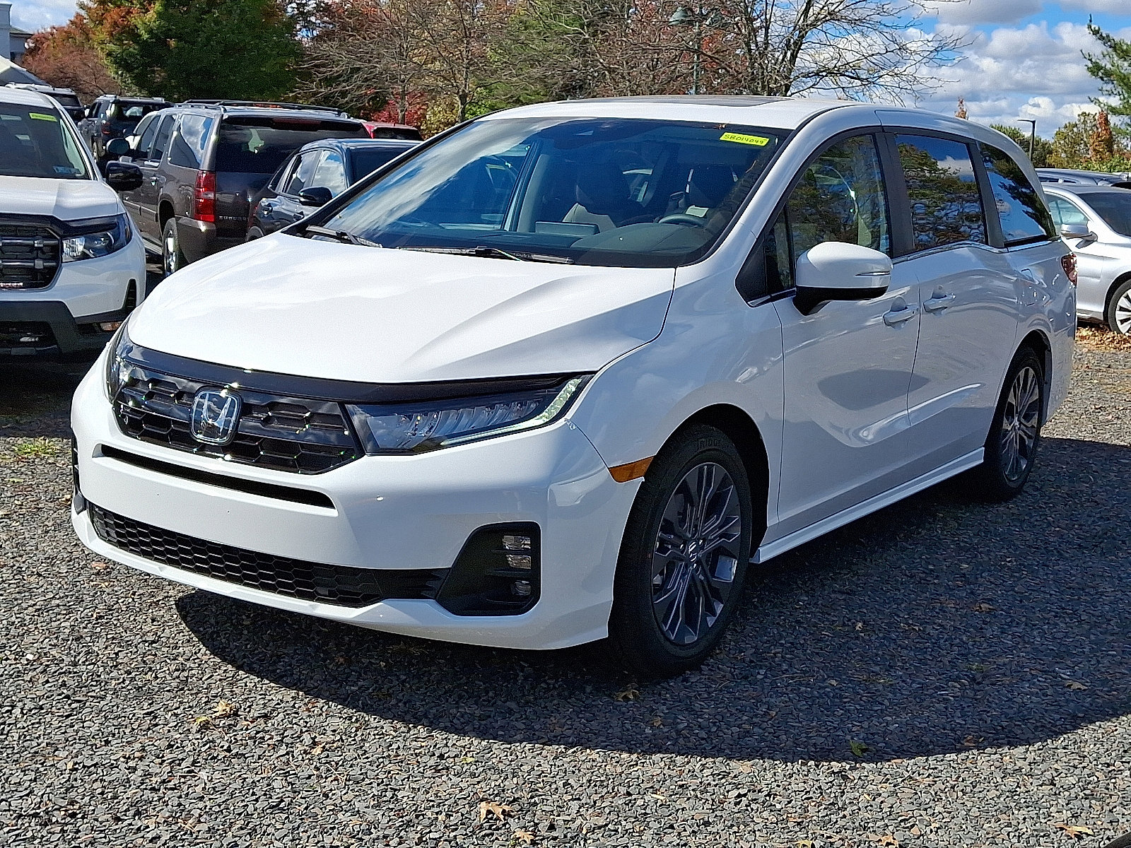 New 2026 Honda Odyssey Touring image 2