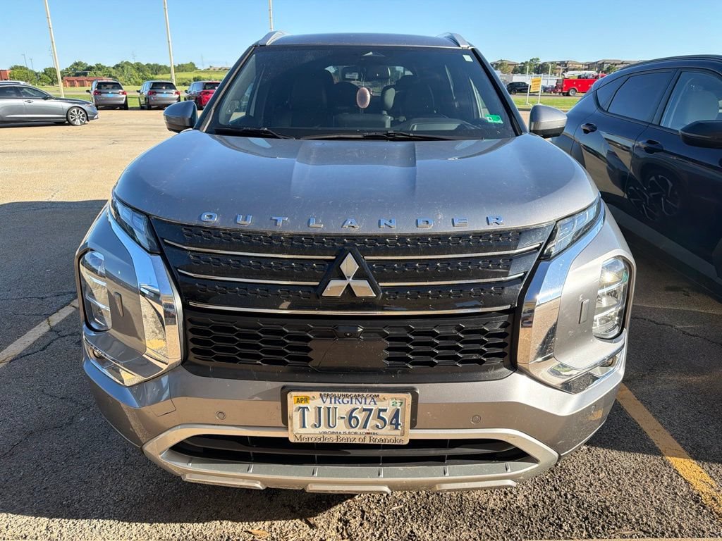 Used 2022 Mitsubishi Outlander SEL AWD/4WD image 2