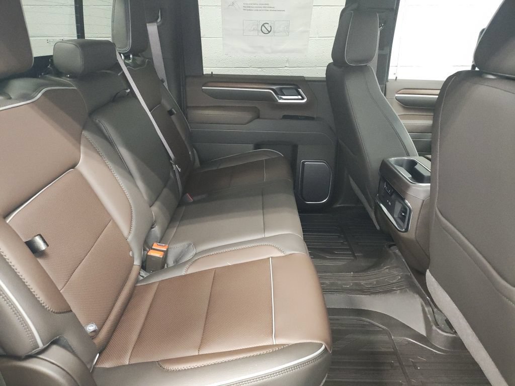 New 2026 GMC Sierra 2500 Denali w/ Denali Reserve Package AWD/4WD image 11