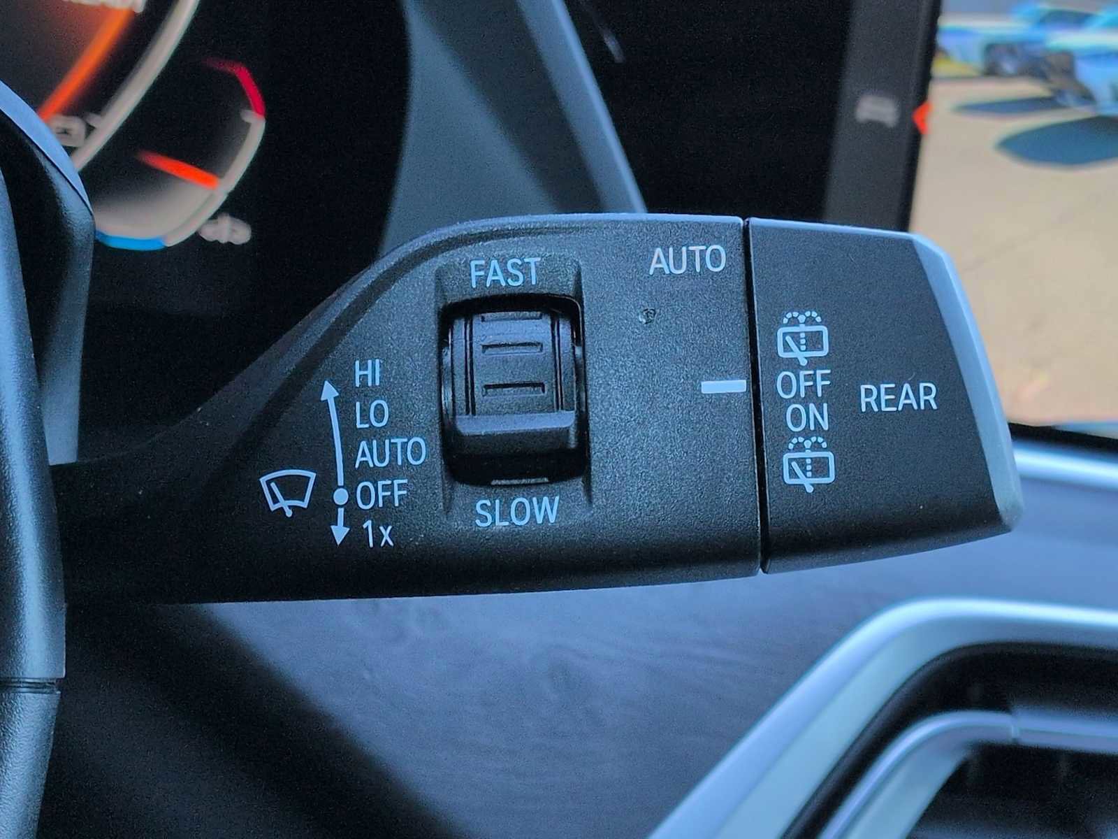 Used 2023 BMW X5 xDrive40i w/ Parking Assistance Package image 28