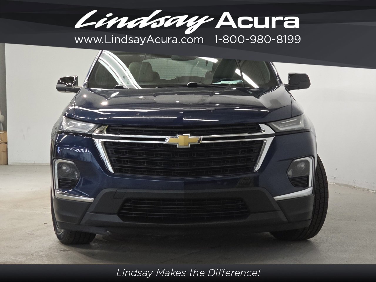 Used 2022 Chevrolet Traverse LS image 2