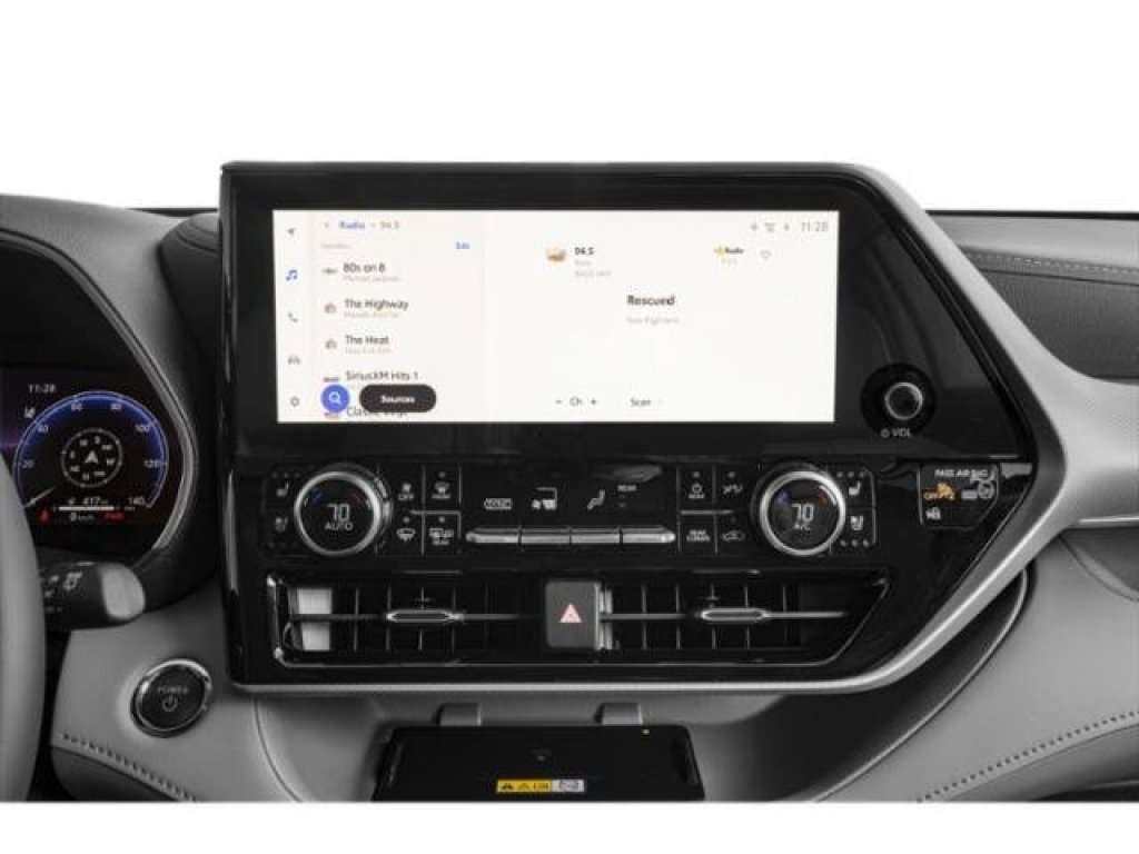 New 2026 Toyota Highlander Platinum image 14