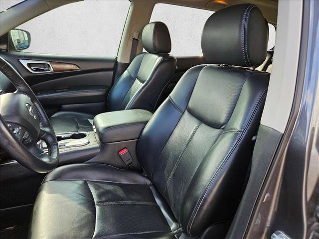 Used 2018 Nissan Pathfinder Platinum image 19