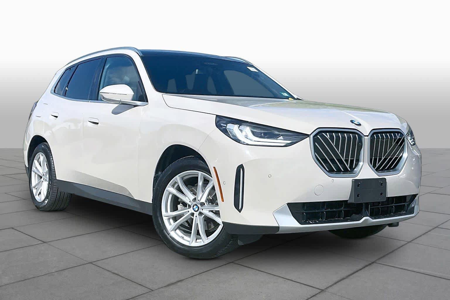 Used 2025 BMW X3 xDrive30 w/ Premium Package AWD/4WD image 2