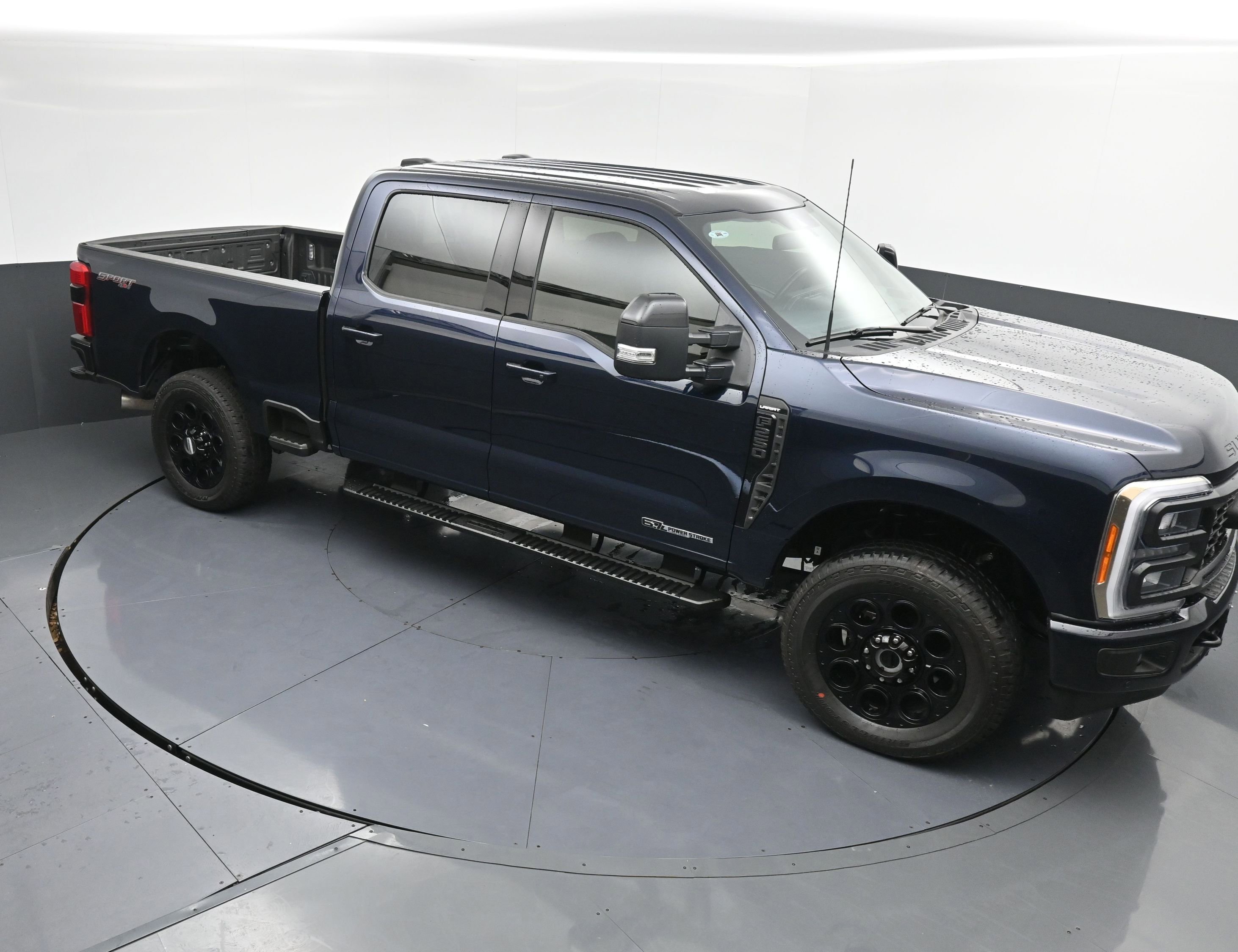 Used 2024 Ford F250 Lariat w/ Lariat Ultimate Package AWD/4WD image 36