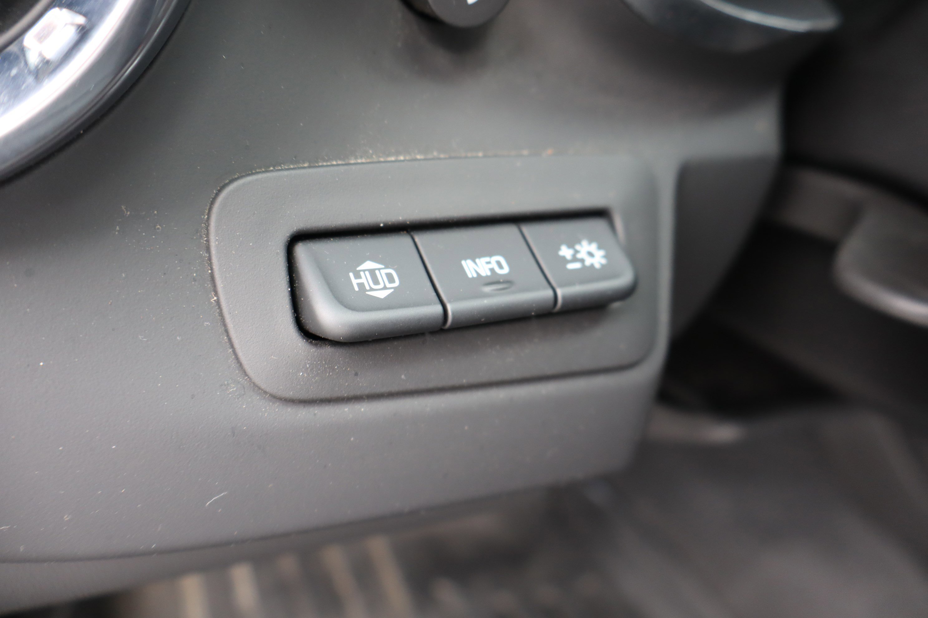 Used 2022 Chevrolet Camaro LT w/ RS Package image 17