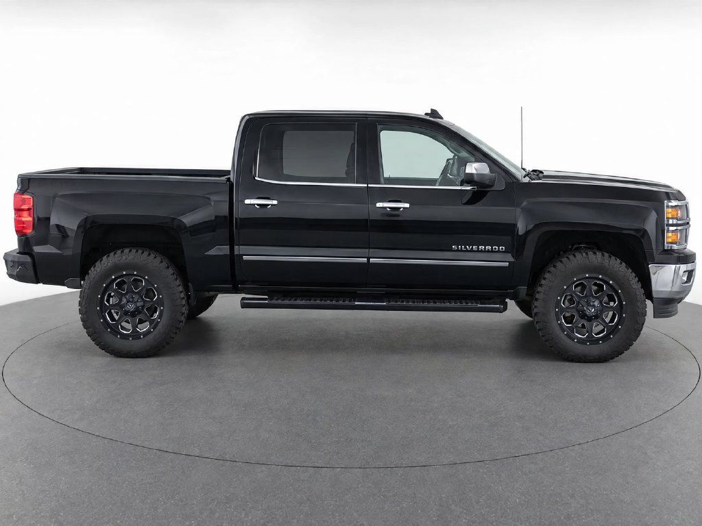 Used 2015 Chevrolet Silverado 1500 LTZ Z71 w/ LTZ Plus Package AWD/4WD image 8