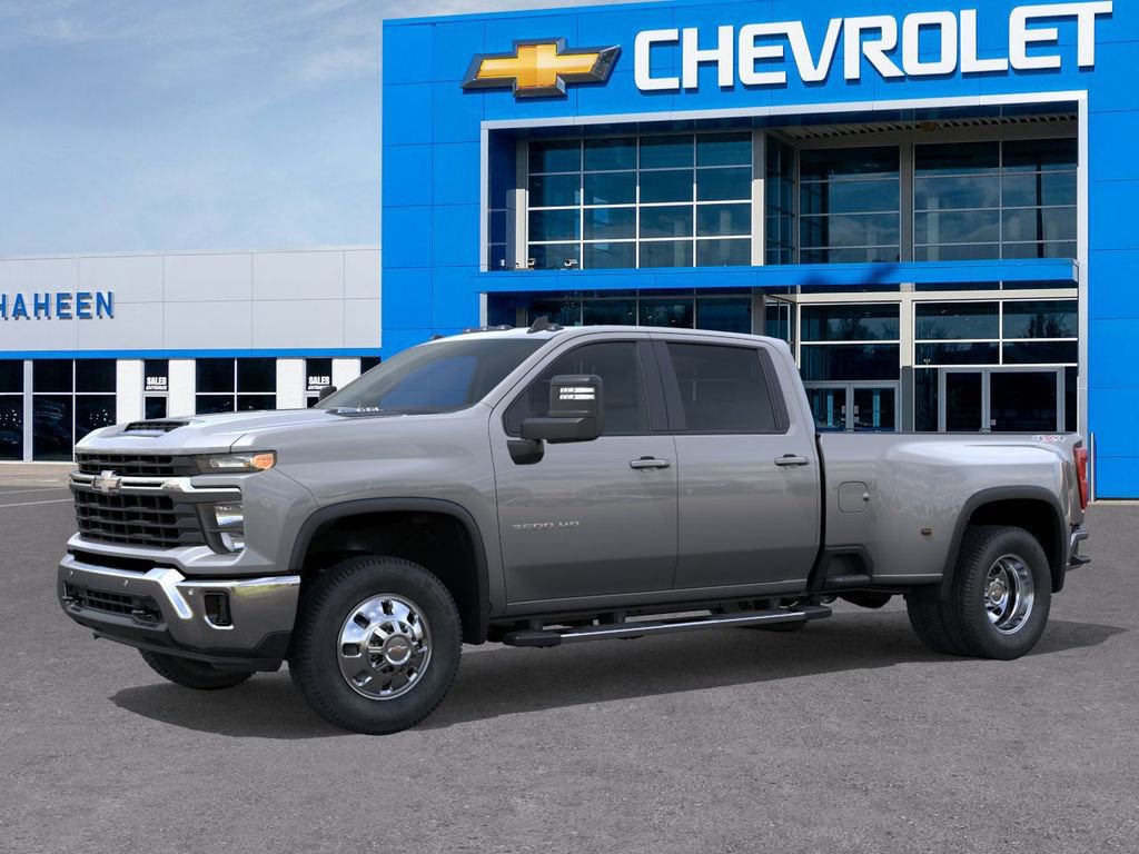 New 2026 Chevrolet Silverado 3500 LT AWD/4WD image 2
