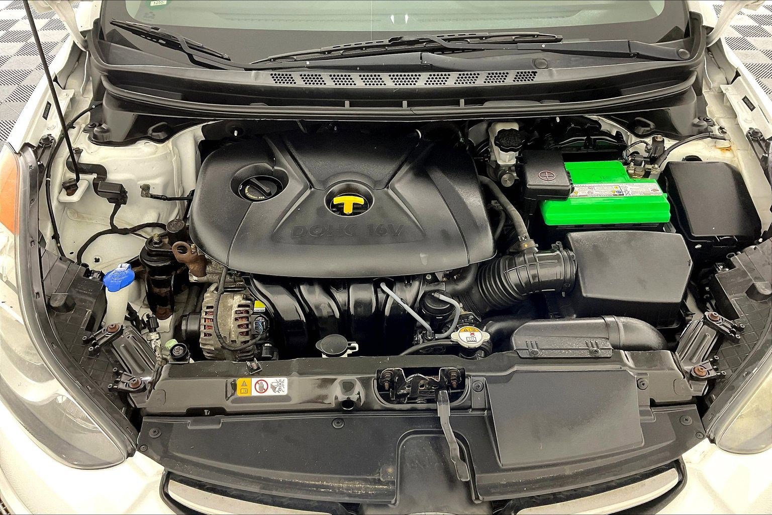 Used 2013 Hyundai Elantra Limited FWD image 28