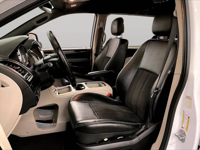 Used 2019 Dodge Grand Caravan SXT FWD image 25