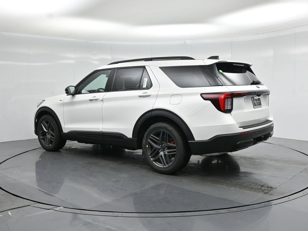 New 2026 Ford Explorer ST-Line w/ ST-Line Street Pack RWD image 6