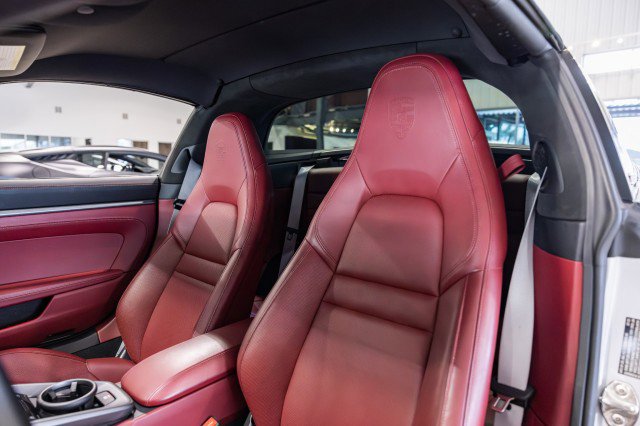 Used 2024 Porsche 911 Targa 4S w/ Premium Package image 13