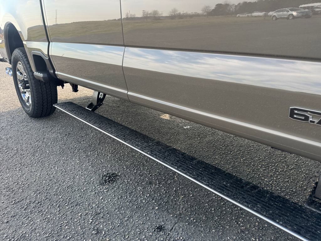 New 2026 Ford F250 King Ranch image 18