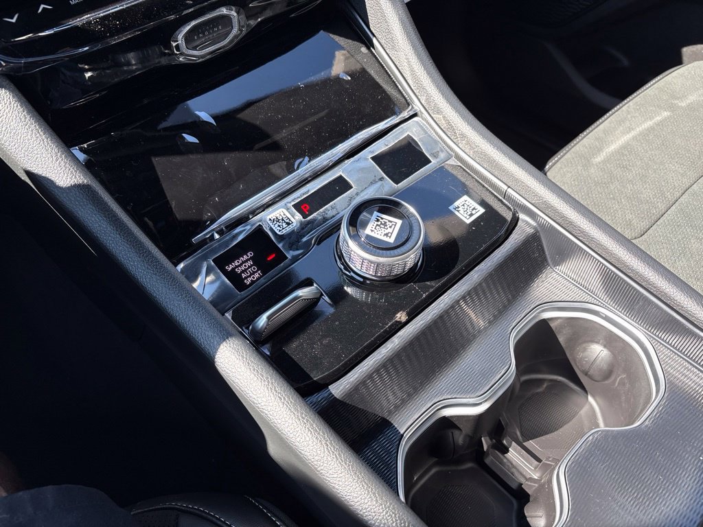 New 2026 Jeep Grand Cherokee Altitude AWD/4WD image 28