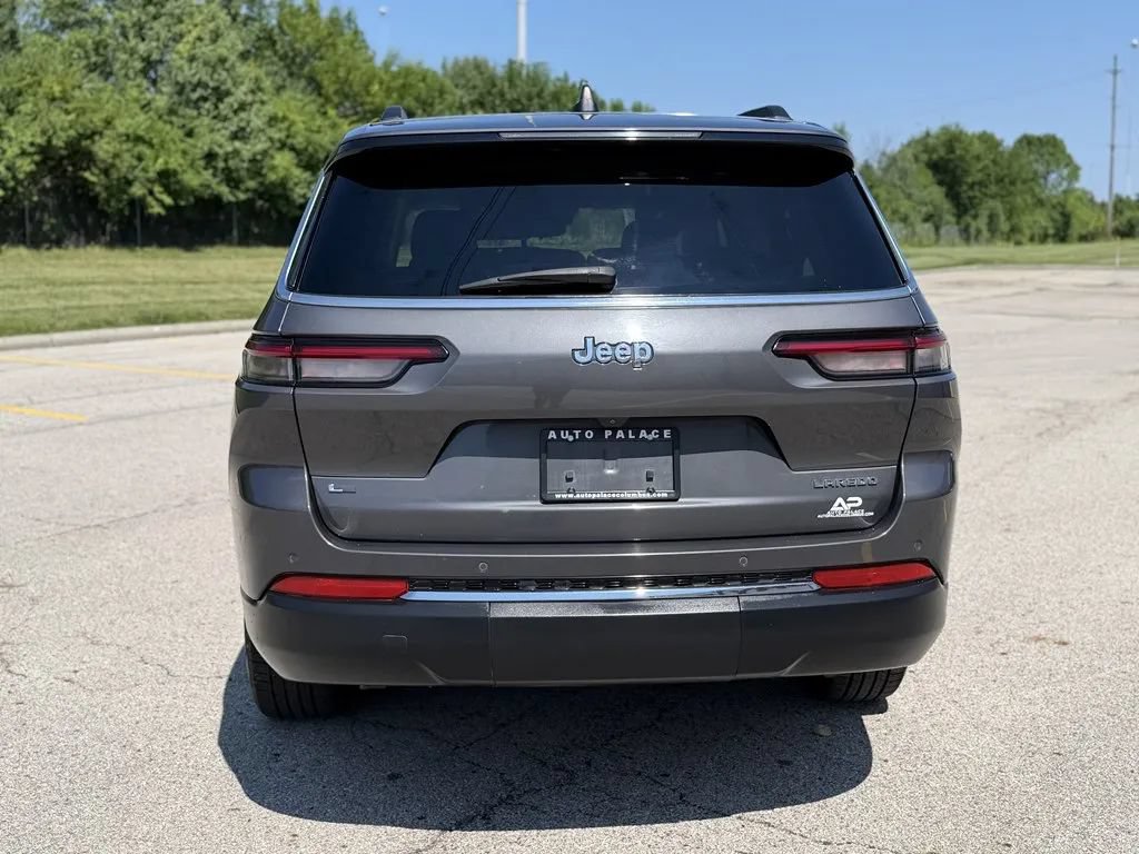 Used 2022 Jeep Grand Cherokee L Laredo w/ Luxury Tech Group I RWD image 5