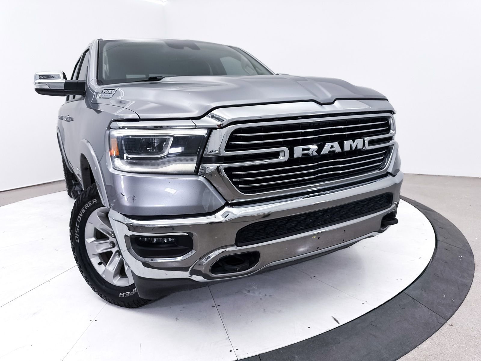 Used 2021 RAM 1500 Laramie w/ Off Road Group AWD/4WD image 5